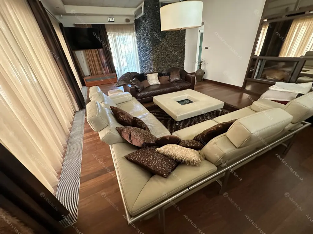 Kiadó albérlet 2300000 Ft/hó áron: Budapest, III. kerület  Szépvölgyi út. Mérete: 180 nm, 5 szobás | Alberlet.hu - 6702267