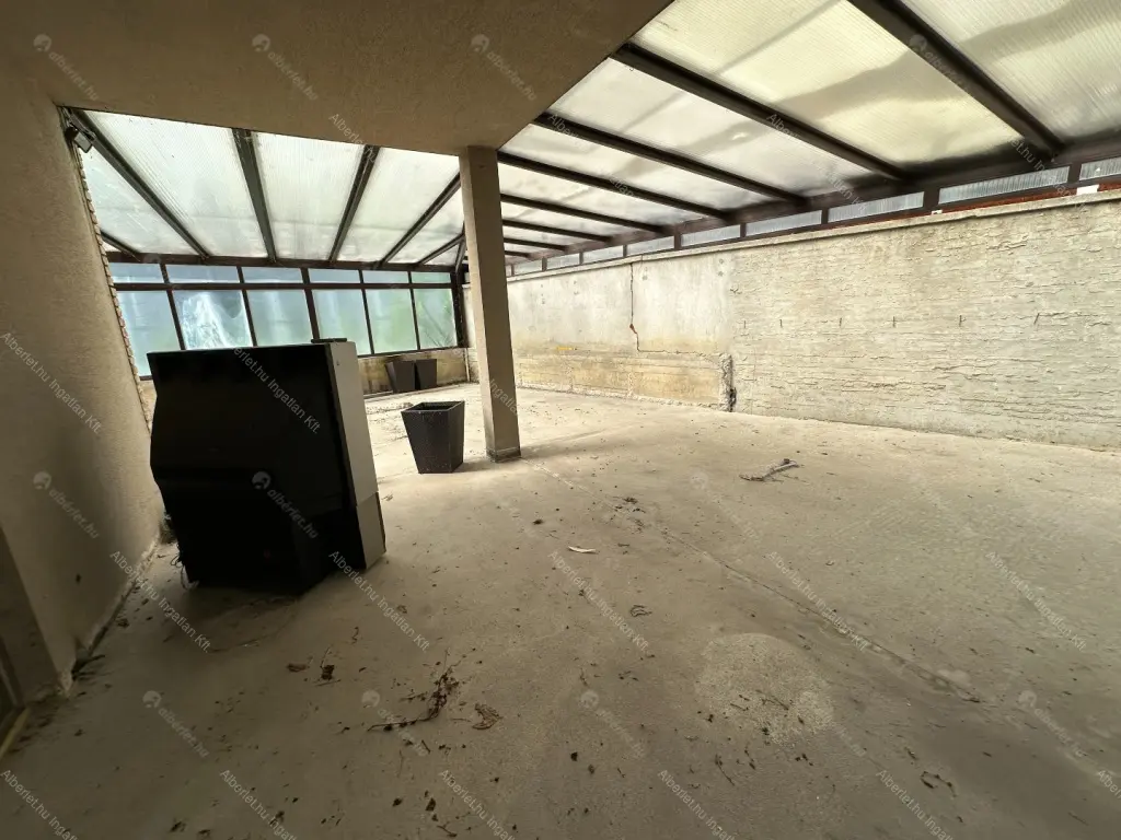 Kiadó albérlet 2300000 Ft/hó áron: Budapest, III. kerület  Szépvölgyi út. Mérete: 180 nm, 5 szobás | Alberlet.hu - 6702269