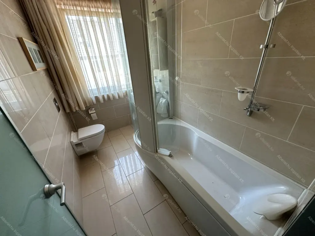 Kiadó albérlet 2300000 Ft/hó áron: Budapest, III. kerület  Szépvölgyi út. Mérete: 180 nm, 5 szobás | Alberlet.hu - 6702276