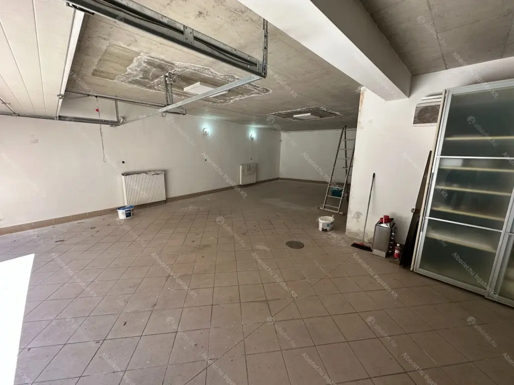 Kiadó albérlet 2300000 Ft/hó áron: Budapest, III. kerület  Szépvölgyi út. Mérete: 180 nm, 5 szobás | Alberlet.hu - 6702286