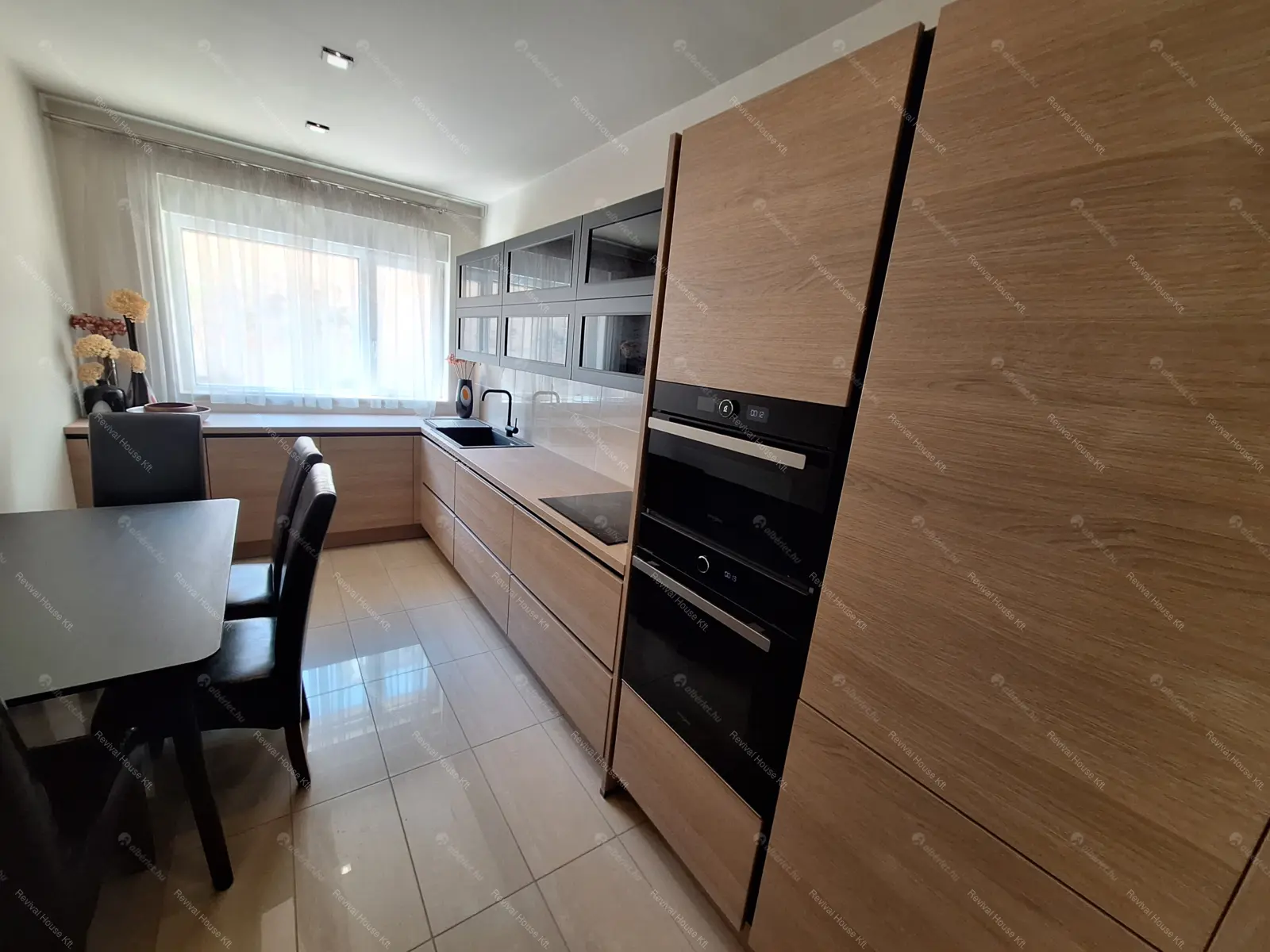 Kiadó albérlet 2300000 Ft/hó áron: Budapest, III. kerület  Szépvölgyi út. Mérete: 350 nm, 6 szobás | Alberlet.hu - 6704669