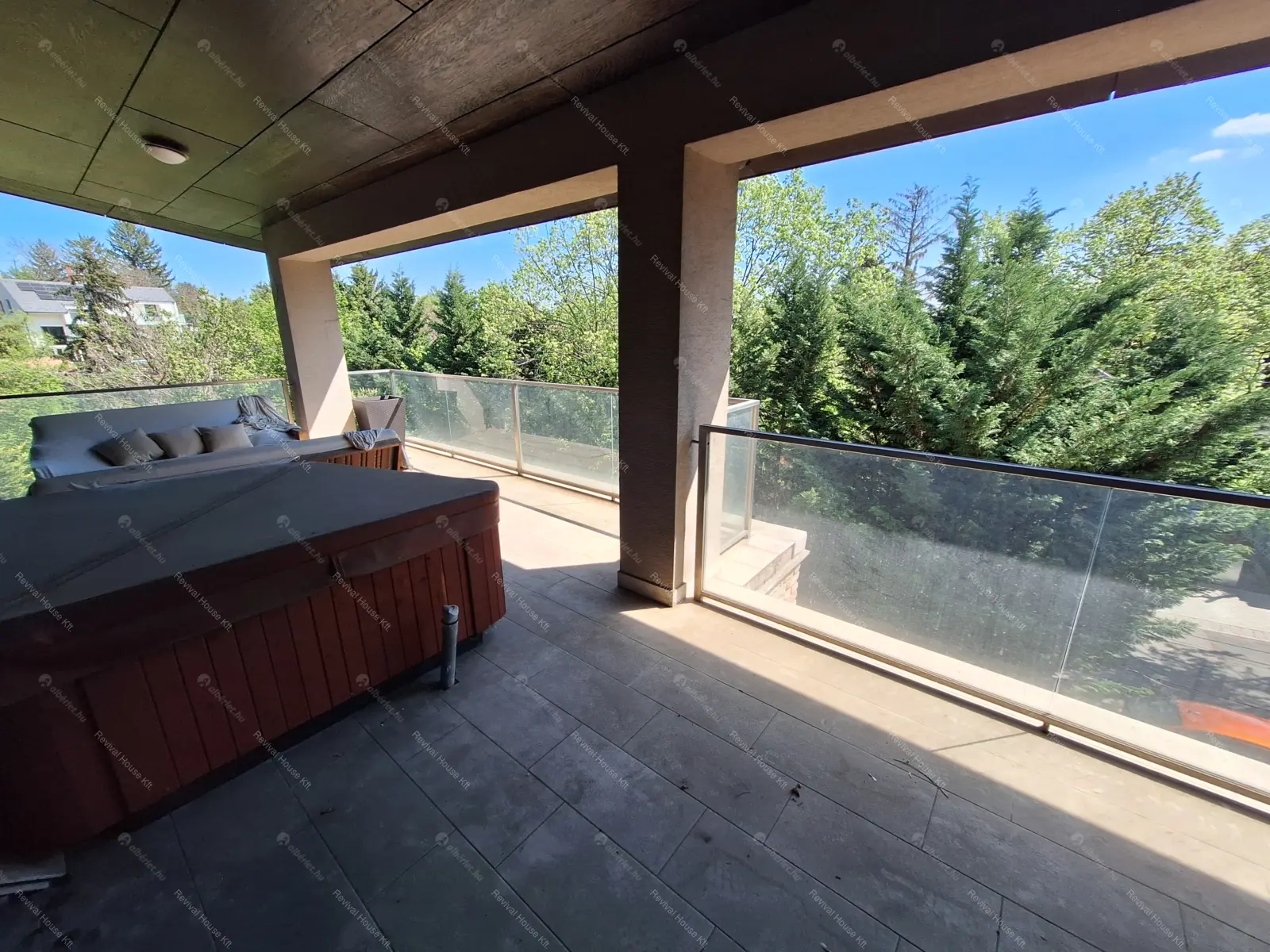 Kiadó albérlet 2300000 Ft/hó áron: Budapest, III. kerület  Szépvölgyi út. Mérete: 350 nm, 6 szobás | Alberlet.hu - 6704692