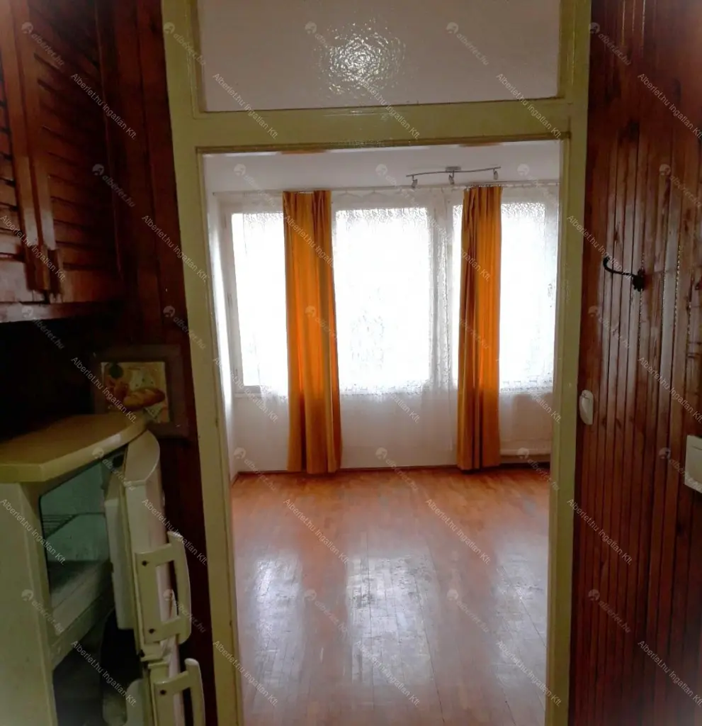 Kiadó albérlet 150000 Ft/hó áron: Budapest, III. kerület  Szőlő utca. Mérete: 30 nm, 1 szobás | Alberlet.hu - 6699188