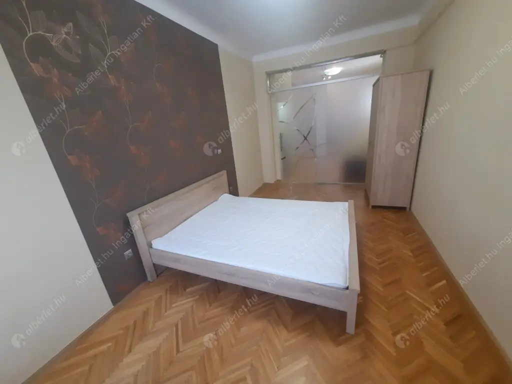 Kiadó albérlet 240000 Ft/hó áron: Budapest, III. kerület  Tímár utca. Mérete: 49 nm, 2 szobás | Alberlet.hu - 6575165