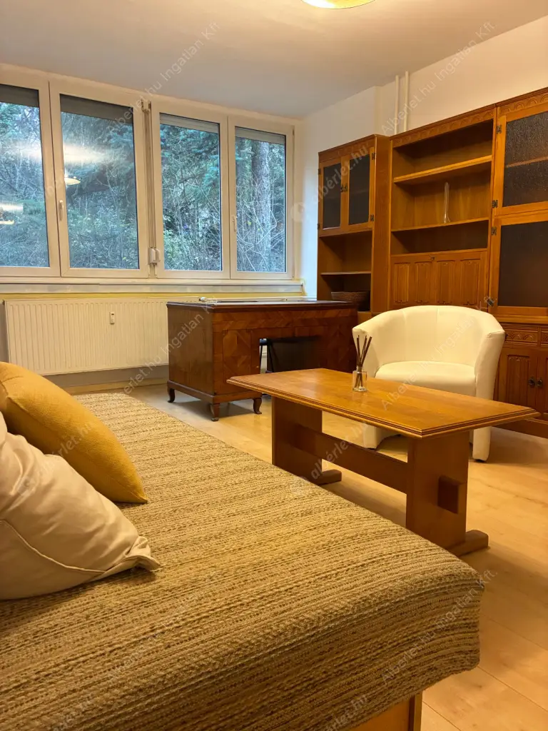 Kiadó albérlet 240000 Ft/hó áron: Budapest, III. kerület  Toboz utca. Mérete: 52 nm, 1 szobás | Alberlet.hu - 6629724