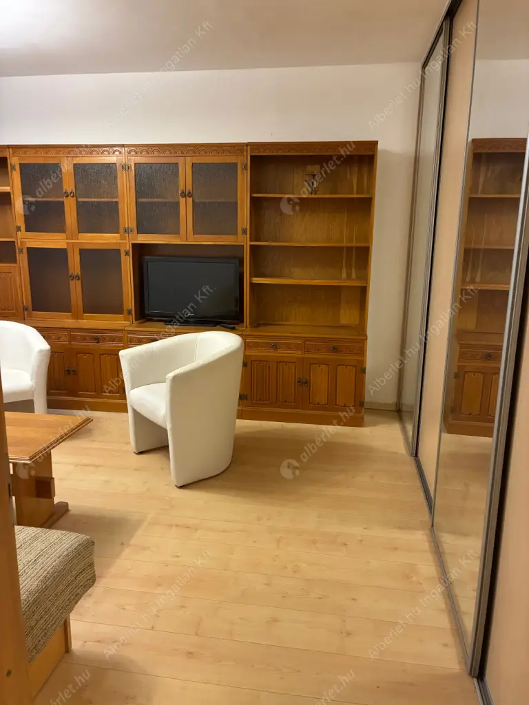 Kiadó albérlet 240000 Ft/hó áron: Budapest, III. kerület  Toboz utca. Mérete: 52 nm, 1 szobás | Alberlet.hu - 6632307