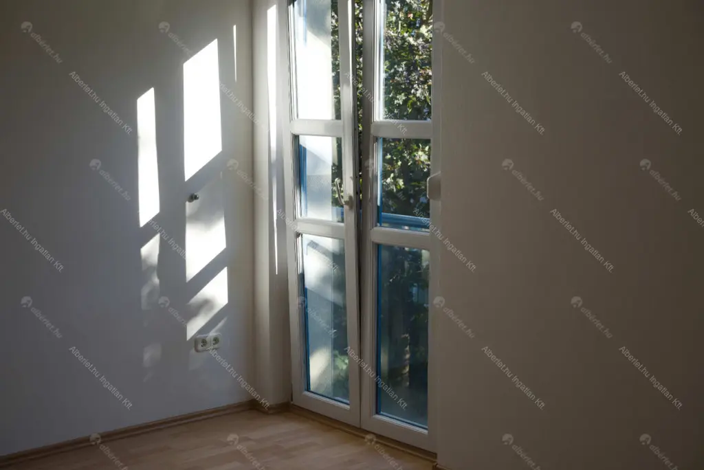 Kiadó albérlet 290000 Ft/hó áron: Budapest, III. kerület  Tündérliget utca. Mérete: 52 nm, 1 szobás | Alberlet.hu - 6648590