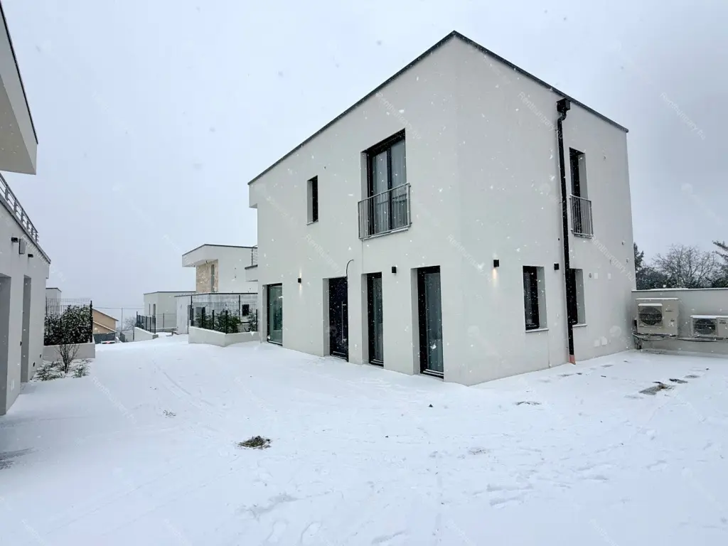 Kiadó albérlet 699000 Ft/hó áron: Budapest, III. kerület  Ürömfű utca. Mérete: 103 nm, 4 szobás | Alberlet.hu - 6641020