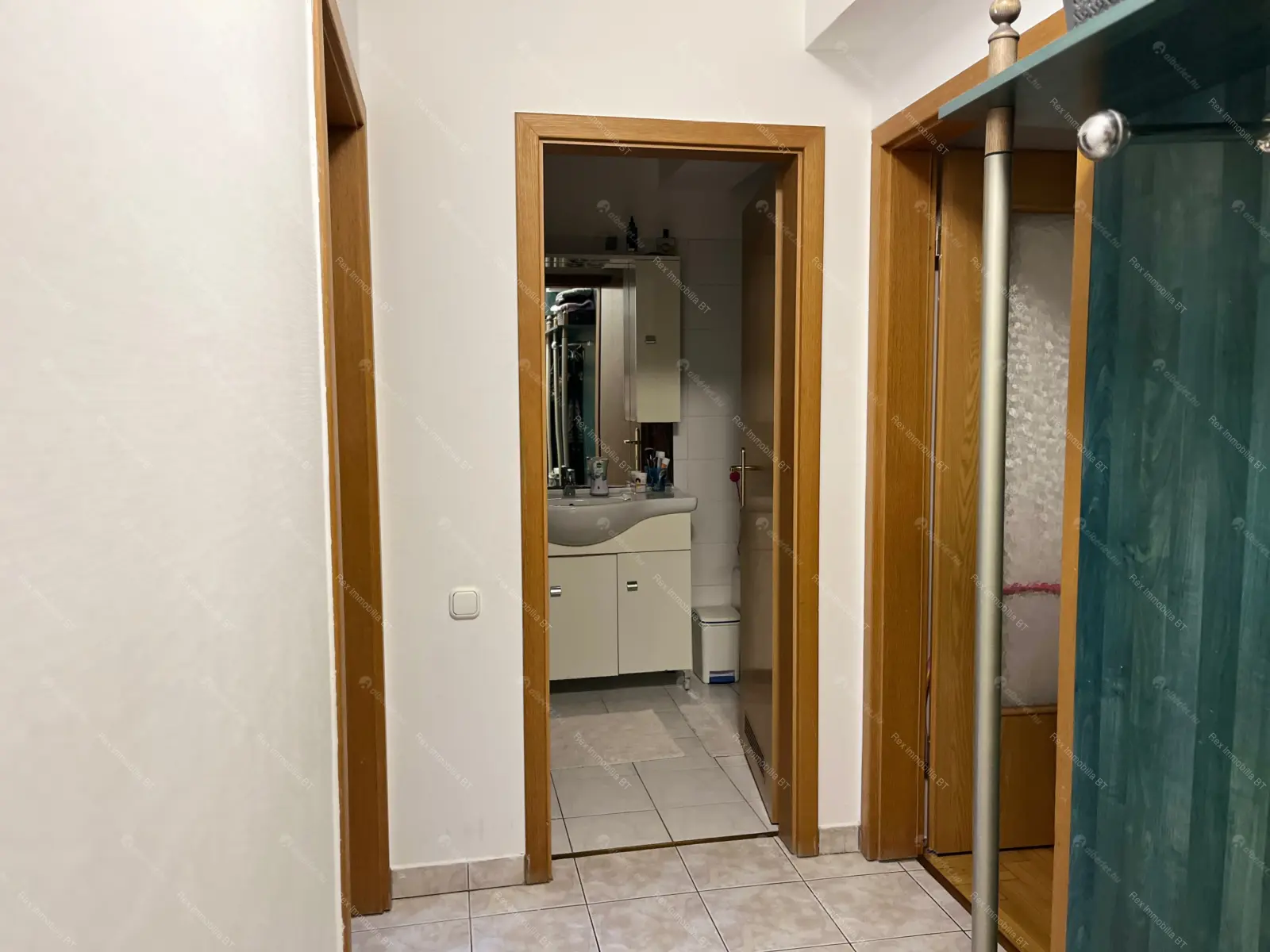 Kiadó albérlet 395000 Ft/hó áron: Budapest, III. kerület  Ürömi út. Mérete: 96 nm, 3 szobás | Alberlet.hu - 6675417