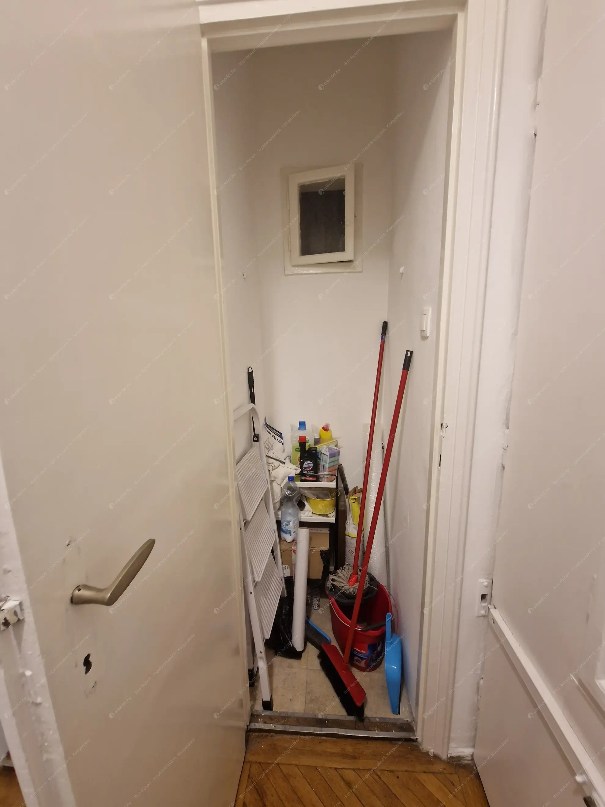 Kiadó albérlet 200000 Ft/hó áron: Budapest, III. kerület  Uszály utca. Mérete: 44 nm, 1 szobás | Alberlet.hu - 6572941