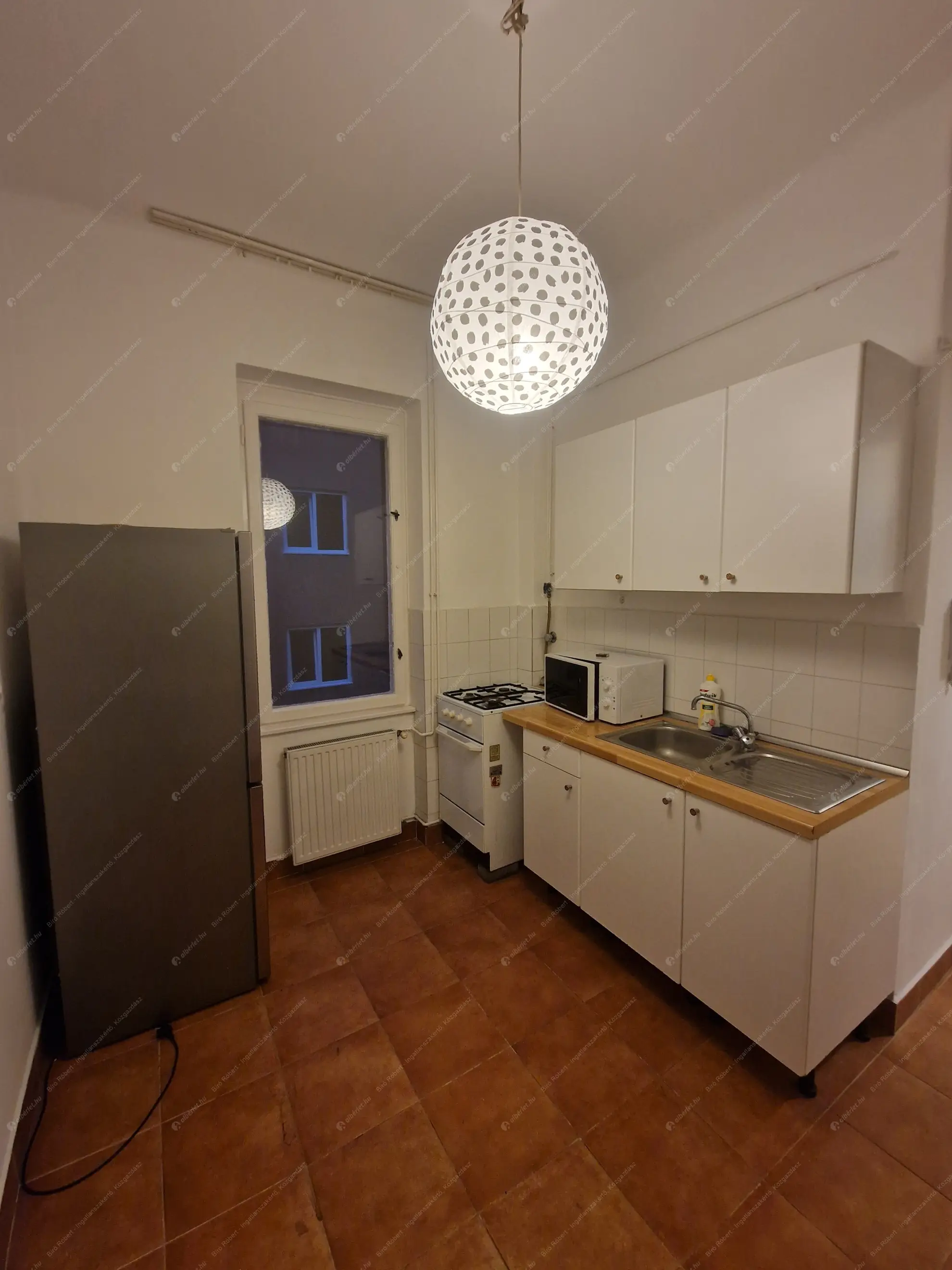 Kiadó albérlet 200000 Ft/hó áron: Budapest, III. kerület  Uszály utca. Mérete: 44 nm, 1 szobás | Alberlet.hu - 6589264