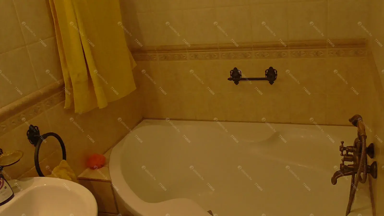 Kiadó albérlet 283000 Ft/hó áron: Budapest, III. kerület  utca . Mérete: 52 nm, 2 szobás | Alberlet.hu - 6656026