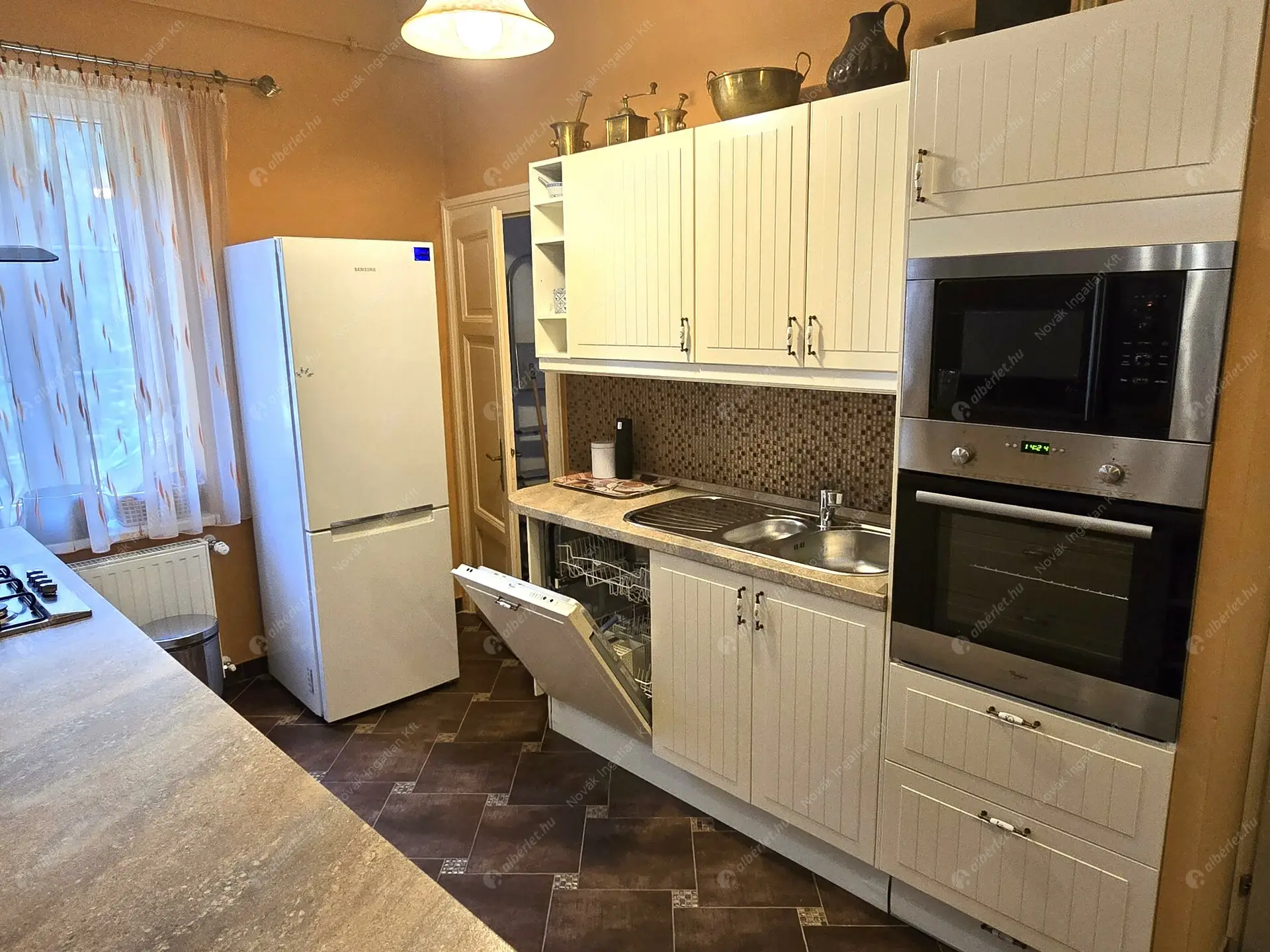 Kiadó albérlet 260000 Ft/hó áron: Budapest, III. kerület  Végvár utca. Mérete: 56 nm, 2 szobás | Alberlet.hu - 6543971