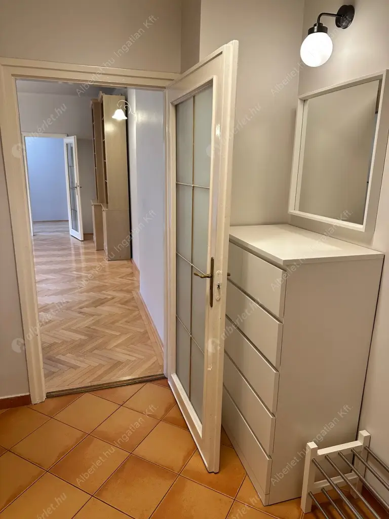 Kiadó albérlet 250000 Ft/hó áron: Budapest, III. kerület  Verőfény  utca . Mérete: 52 nm, 1 szobás | Alberlet.hu - 6578949