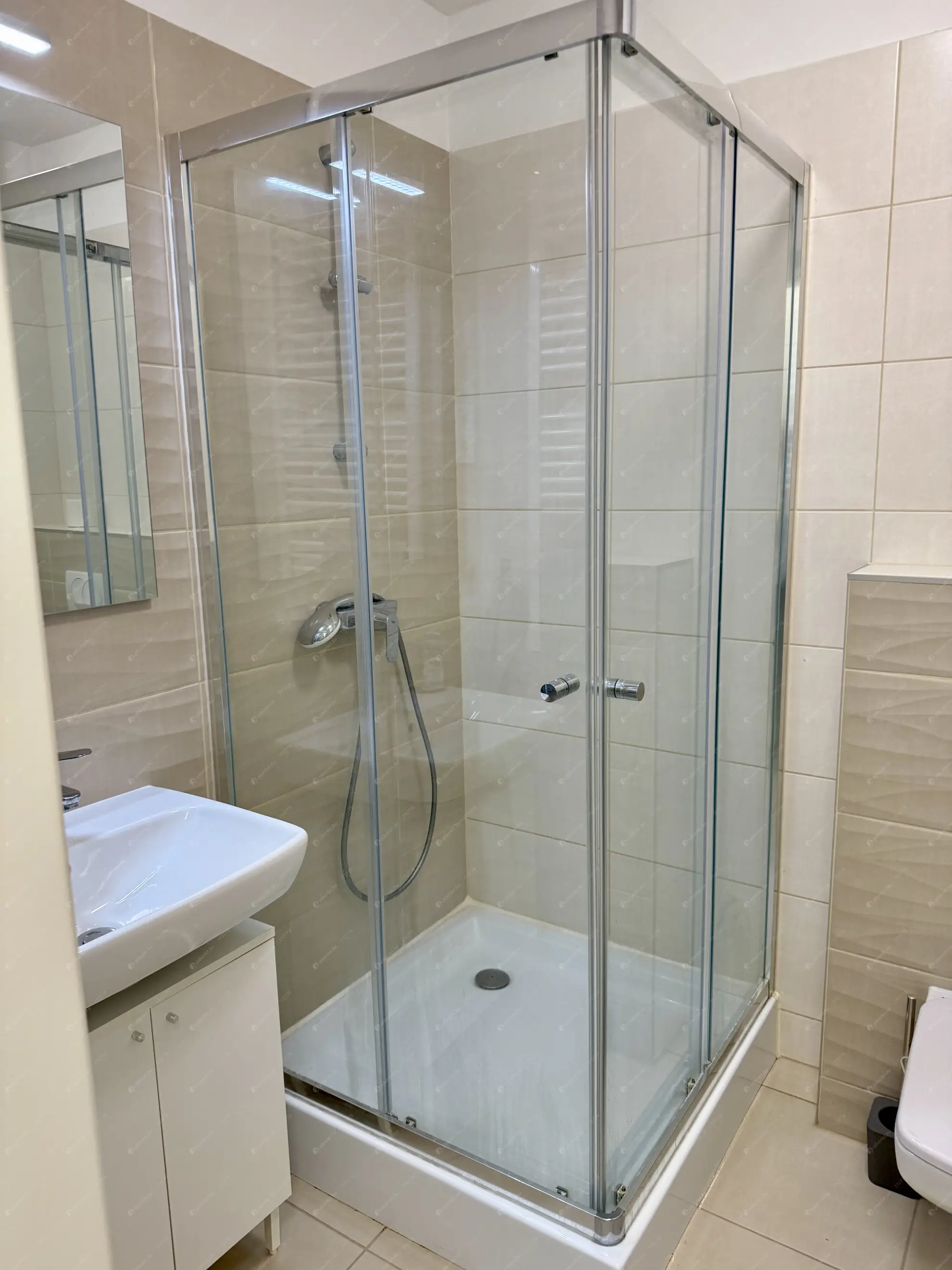 Kiadó albérlet 240000 Ft/hó áron: Budapest, III. kerület   Waterfront City Bogdáni út . Mérete: 28 nm, 1 szobás | Alberlet.hu - 6578637