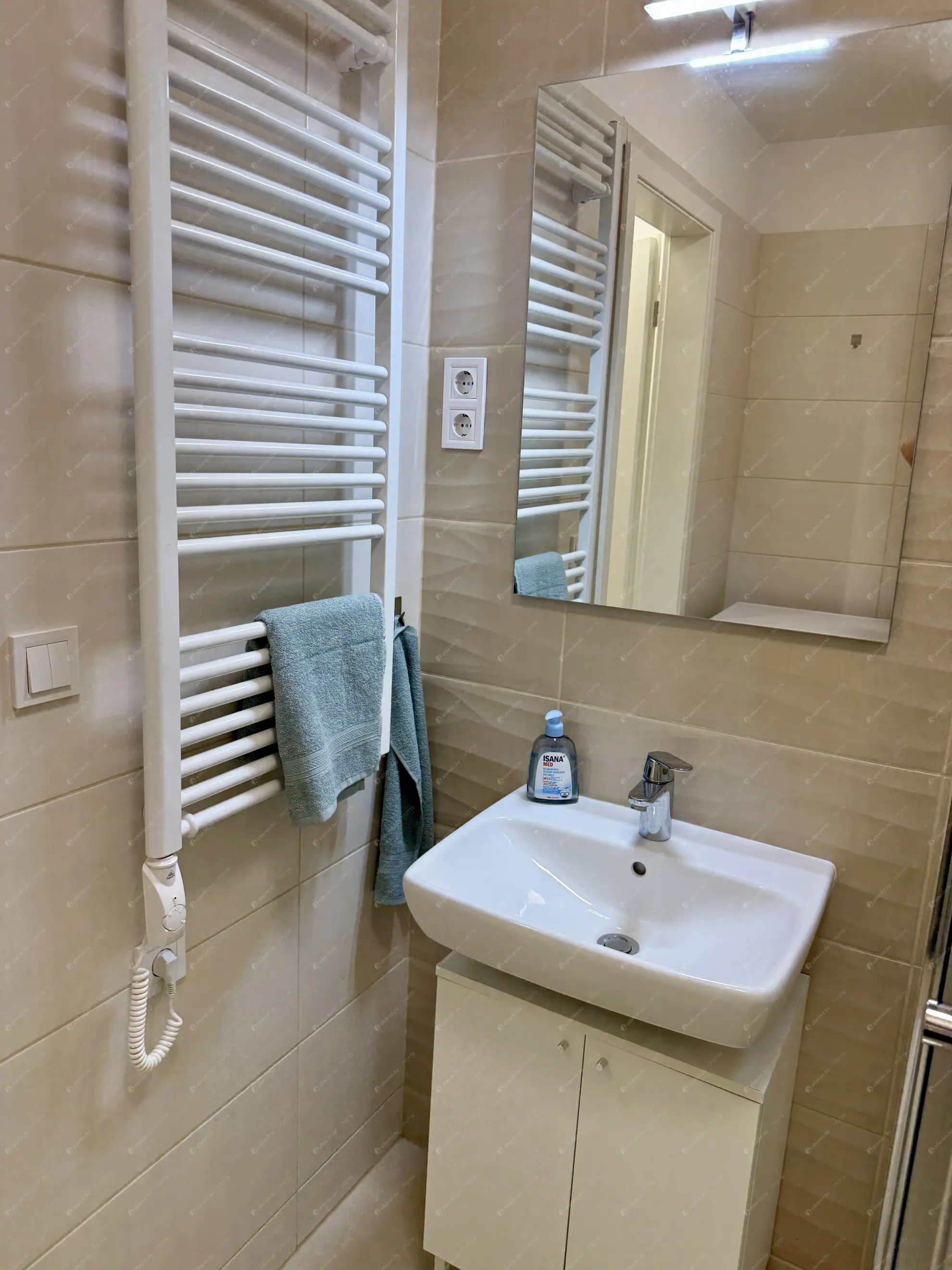 Kiadó albérlet 240000 Ft/hó áron: Budapest, III. kerület   Waterfront City Bogdáni út . Mérete: 28 nm, 1 szobás | Alberlet.hu - 6578638