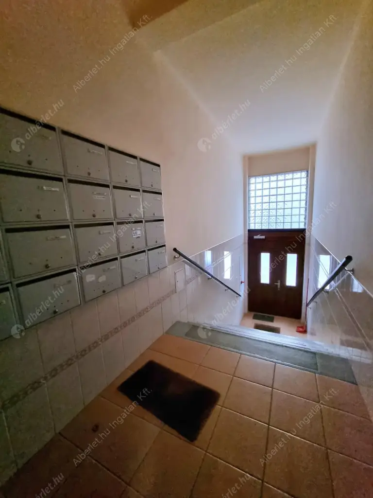 Kiadó albérlet 219000 Ft/hó áron: Budapest, III. kerület  Zápor utca. Mérete: 53 nm, 2 szobás | Alberlet.hu - 6615344