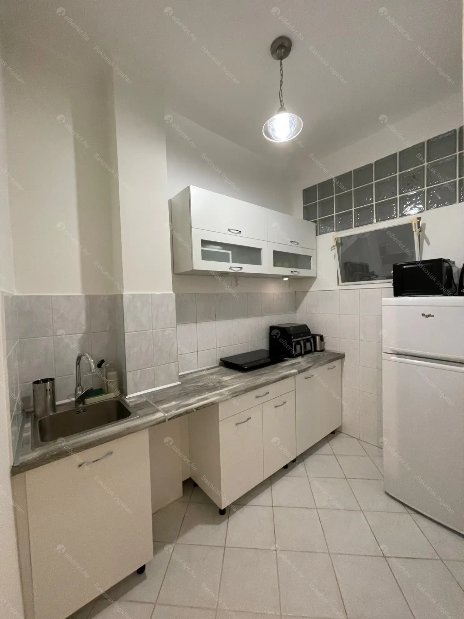 Kiadó albérlet 240000 Ft/hó áron: Budapest, III. kerület  Zápor utca. Mérete: 53 nm, 3 szobás | Alberlet.hu - 6570682