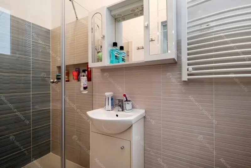 Kiadó albérlet 200000 Ft/hó áron: Budapest, IV. kerület  Árpád út. Mérete: 30 nm, 1 szobás | Alberlet.hu - 6690453