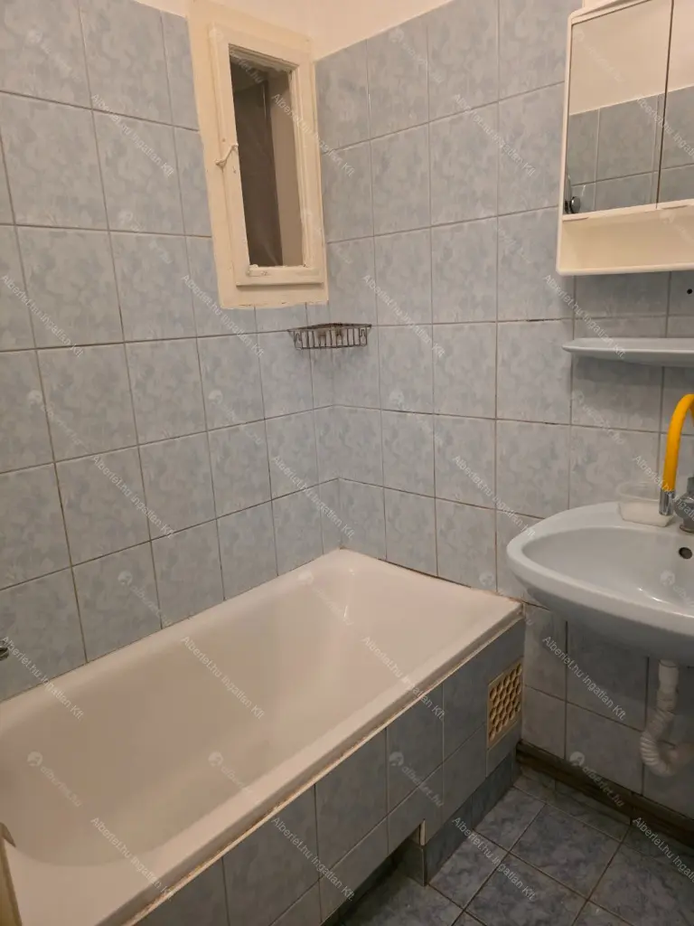 Kiadó albérlet 200000 Ft/hó áron: Budapest, IV. kerület  Árpád út. Mérete: 36 nm, 1 szobás | Alberlet.hu - 6666714