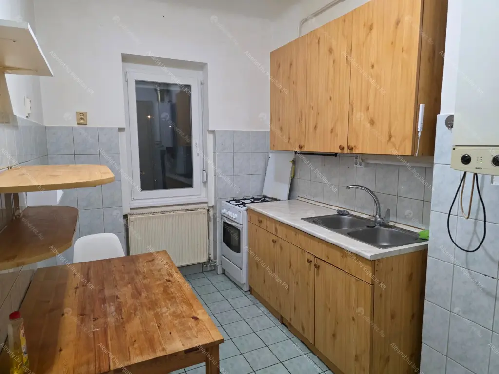 Kiadó albérlet 200000 Ft/hó áron: Budapest, IV. kerület  Árpád út. Mérete: 36 nm, 1 szobás | Alberlet.hu - 6666717