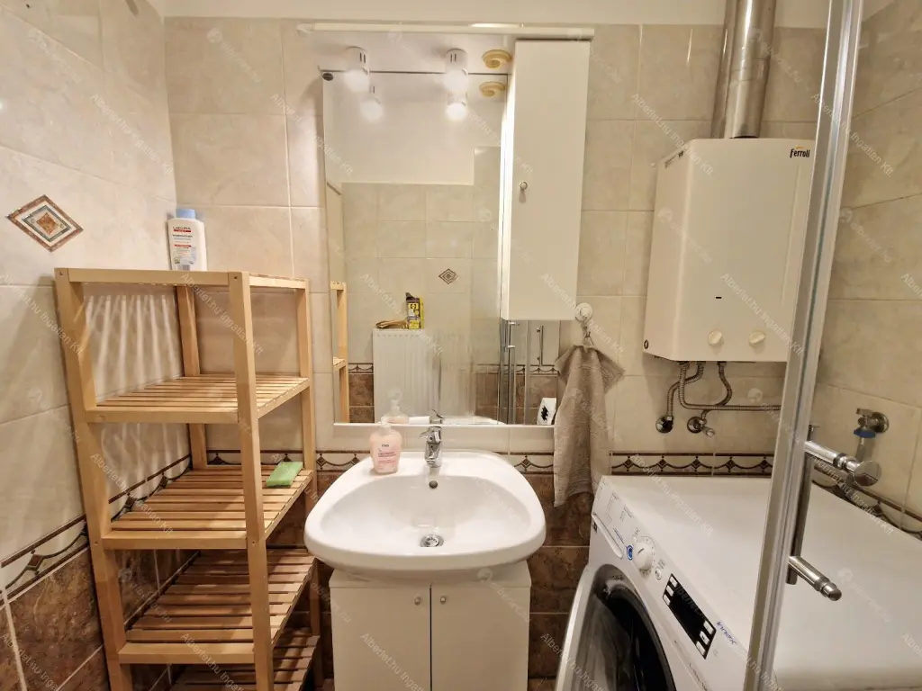 Kiadó albérlet 260000 Ft/hó áron: Budapest, IV. kerület  Árpád út. Mérete: 51 nm, 2 szobás | Alberlet.hu - 6645371