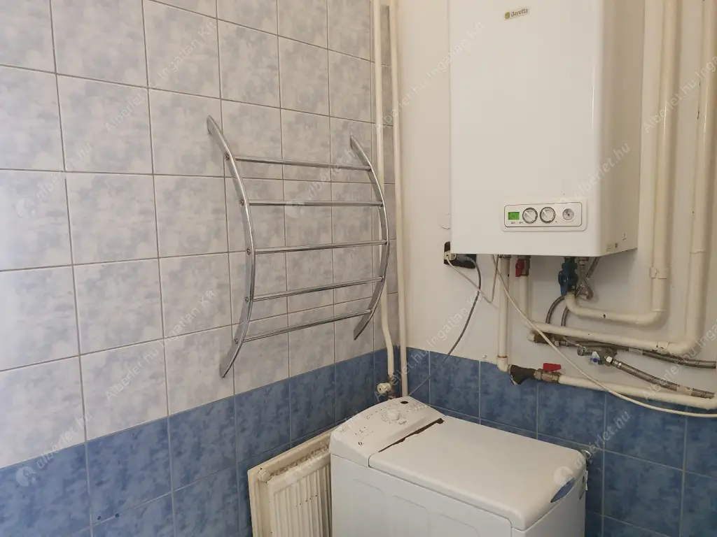 Kiadó albérlet 160000 Ft/hó áron: Budapest, IV. kerület  Aschner Lipót tér. Mérete: 35 nm, 1 szobás | Alberlet.hu - 6583804