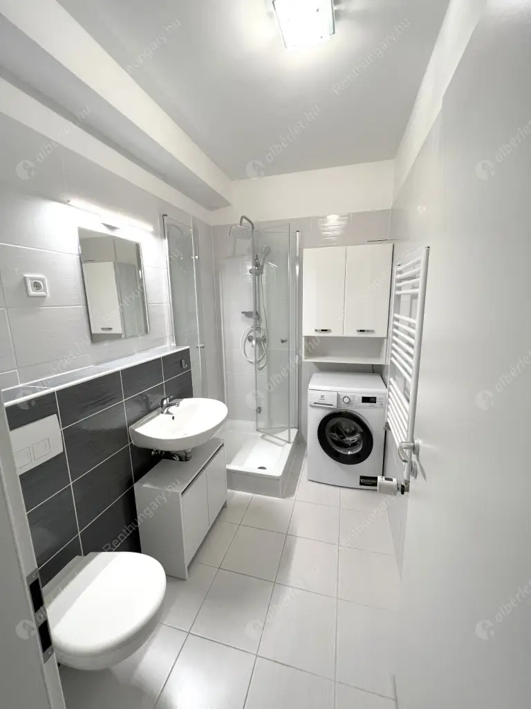 Kiadó albérlet 220000 Ft/hó áron: Budapest, IV. kerület  Attila utca. Mérete: 30 nm, 1 szobás | Alberlet.hu - 6601765