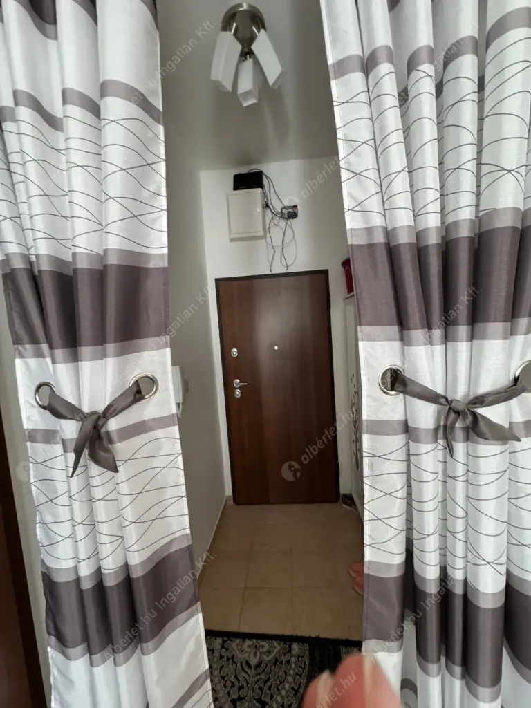 Kiadó albérlet 240000 Ft/hó áron: Budapest, IV. kerület  Attila utca. Mérete: 50 nm, 1 szobás | Alberlet.hu - 6595566