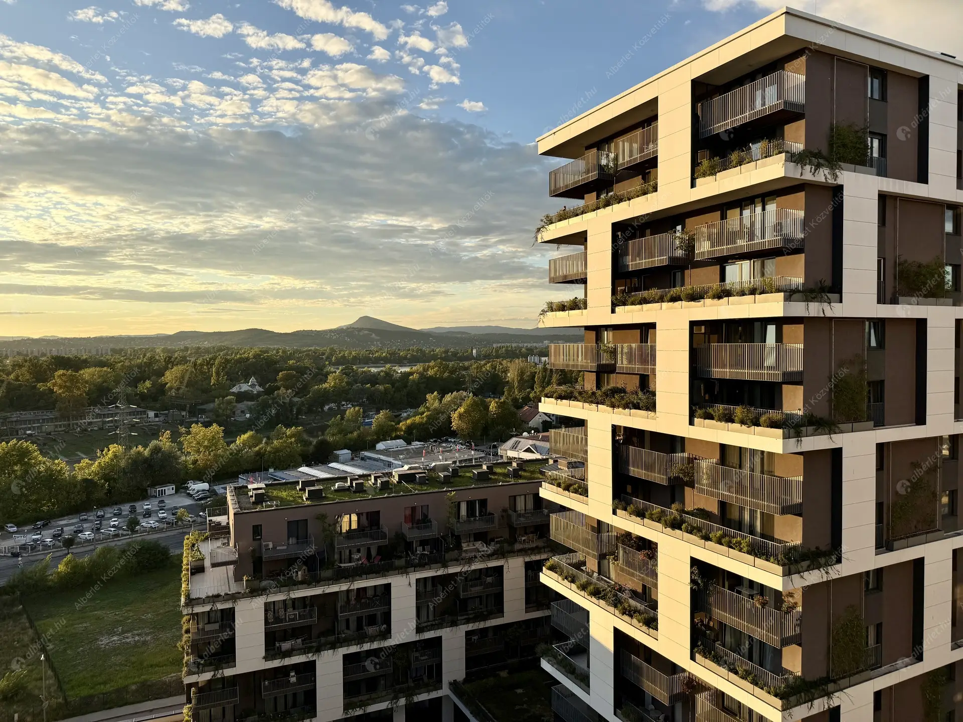 Kiadó albérlet 495000 Ft/hó áron: Budapest, IV. kerület  Attila utca. Mérete: 84 nm, 3 szobás | Alberlet.hu - 6543465