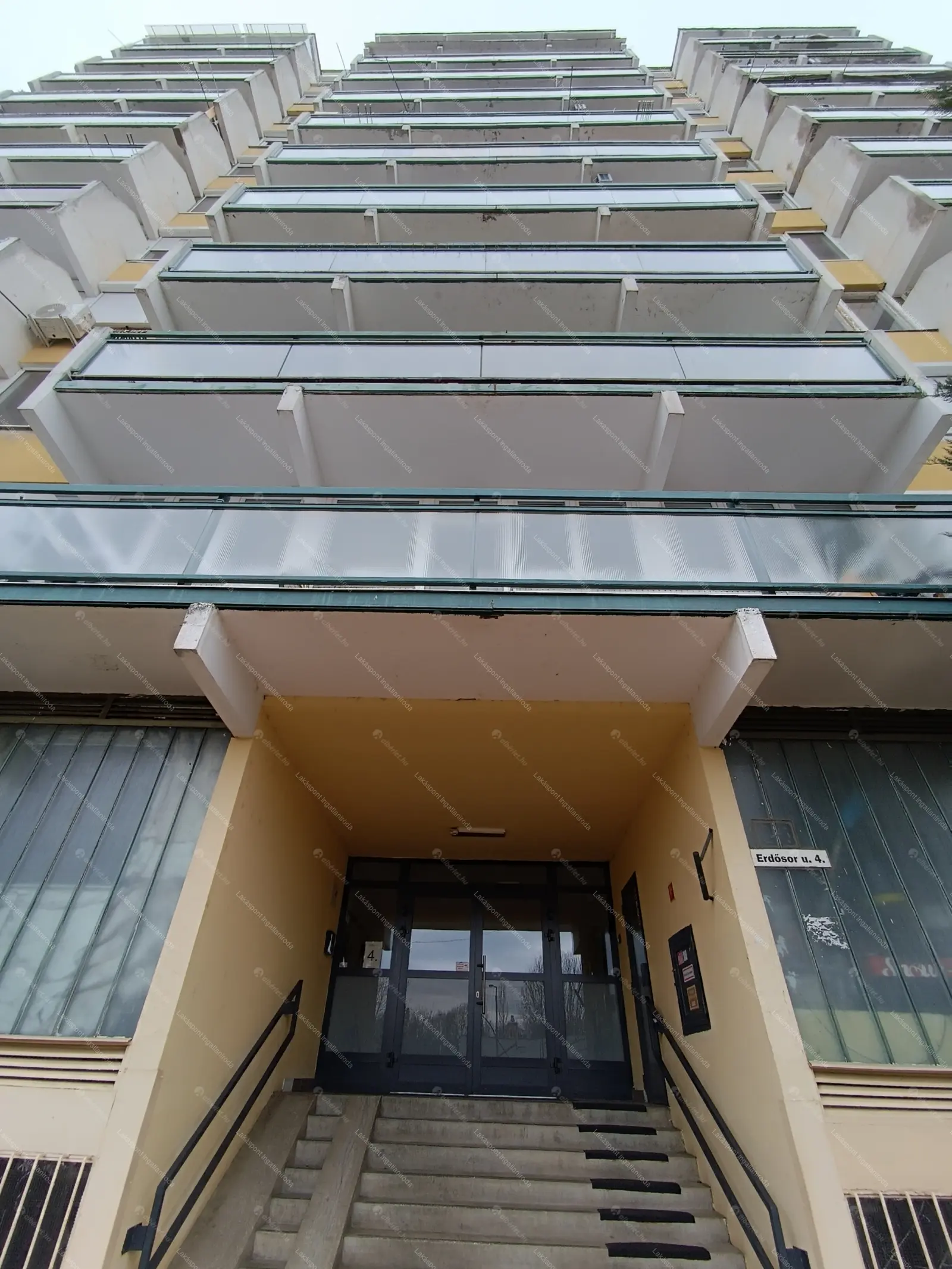 Kiadó albérlet 303000 Ft/hó áron: Budapest, IV. kerület  Erdősor út. Mérete: 65 nm, 3 szobás | Alberlet.hu - 6657175
