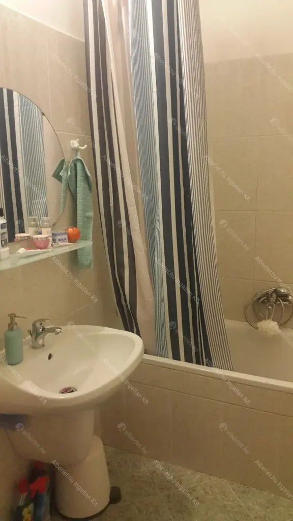 Kiadó albérlet 210000 Ft/hó áron: Budapest, IV. kerület  Hargita utca. Mérete: 38 nm, 1 szobás | Alberlet.hu - 6691671