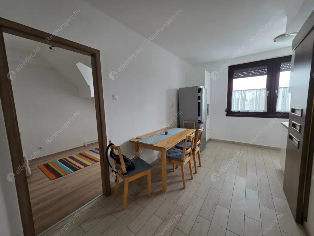 Kiadó albérlet 270000 Ft/hó áron: Budapest, IV. kerület  József Attila utca. Mérete: 64 nm, 1 szobás | Alberlet.hu - 6617317