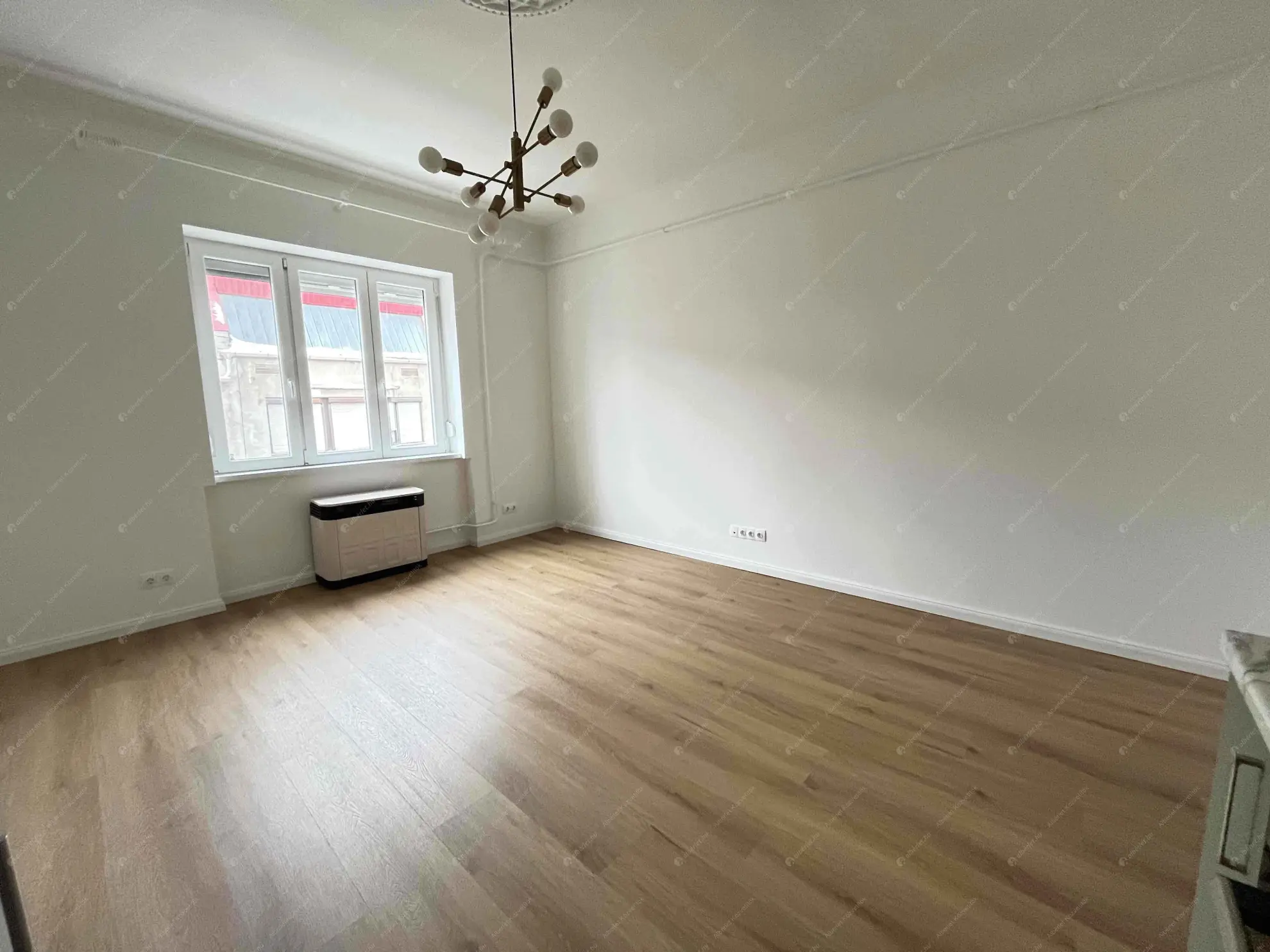 Kiadó albérlet 170000 Ft/hó áron: Budapest, IV. kerület  Kassai utca. Mérete: 36 nm, 1 szobás | Alberlet.hu - 6624775