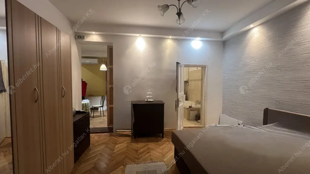 Kiadó albérlet 350000 Ft/hó áron: Budapest, IV. kerület  Lánglet Waldemár utca. Mérete: 98 nm, 3 szobás | Alberlet.hu - 6591801