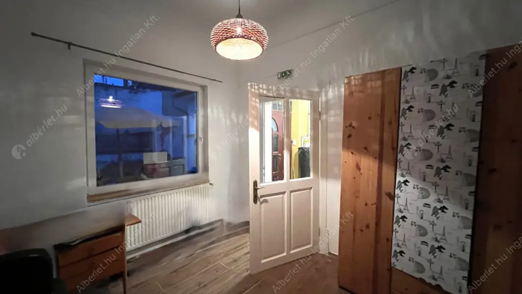 Kiadó albérlet 350000 Ft/hó áron: Budapest, IV. kerület  Lánglet Waldemár utca. Mérete: 98 nm, 3 szobás | Alberlet.hu - 6591358