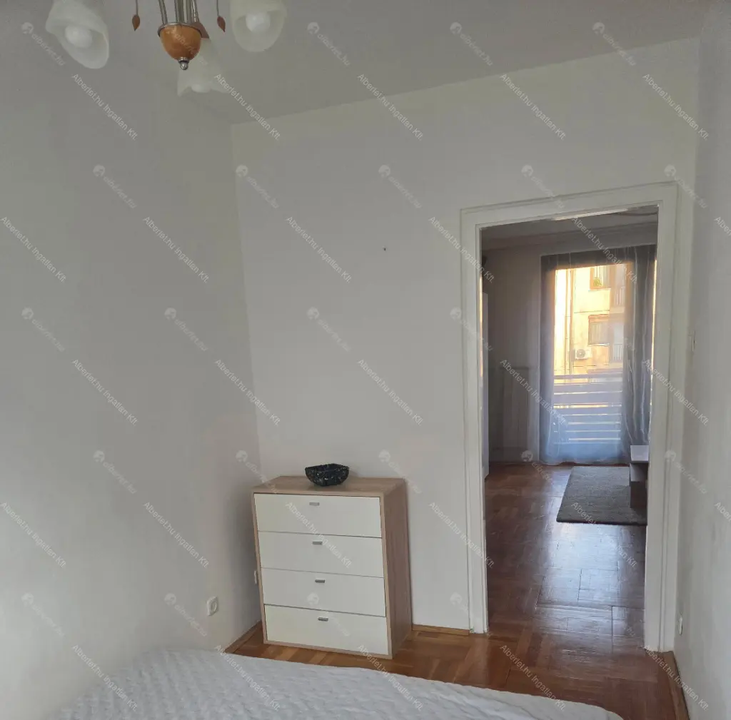 Kiadó albérlet 289000 Ft/hó áron: Budapest, IV. kerület  Liszt Ferenc utca. Mérete: 63 nm, 1 szobás | Alberlet.hu - 6673958