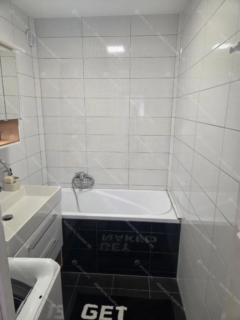 Kiadó albérlet 289000 Ft/hó áron: Budapest, IV. kerület  Liszt Ferenc utca. Mérete: 63 nm, 1 szobás | Alberlet.hu - 6673961