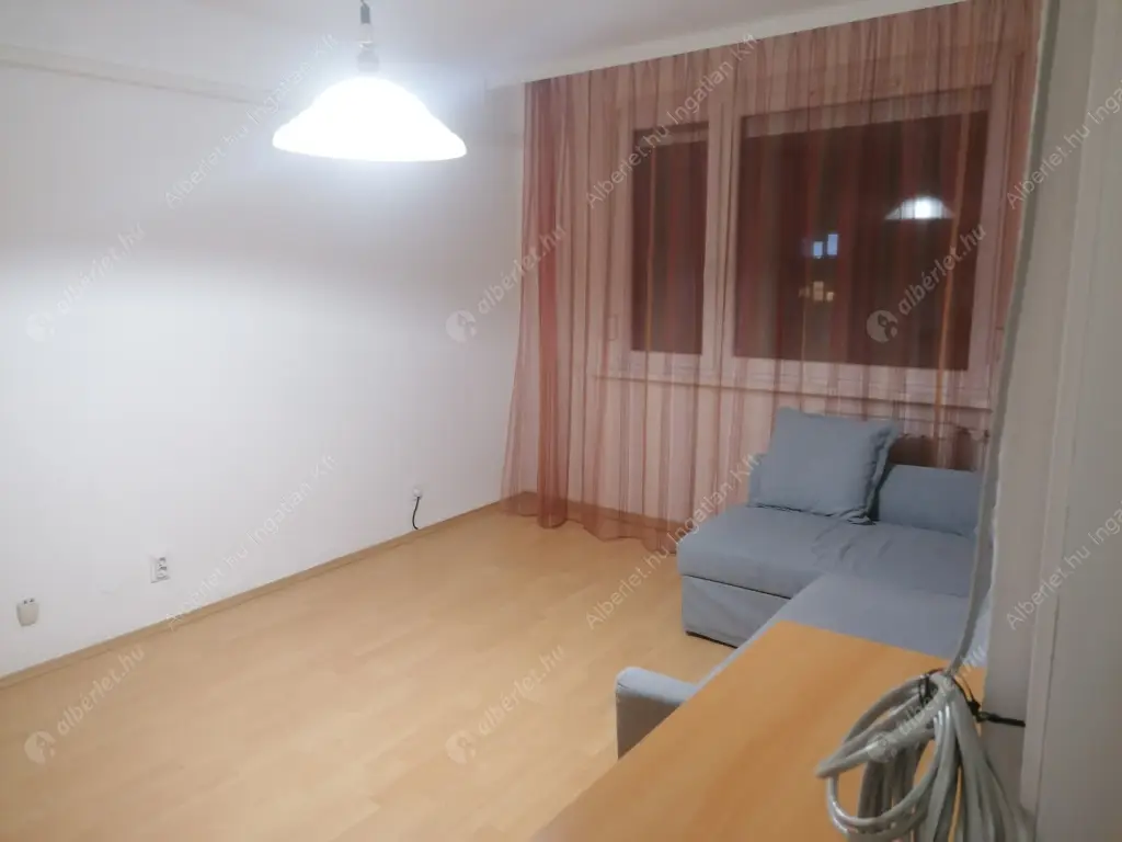 Kiadó albérlet 190000 Ft/hó áron: Budapest, IV. kerület  Petőfi  utca . Mérete: 35 nm, 1 szobás | Alberlet.hu - 6593541