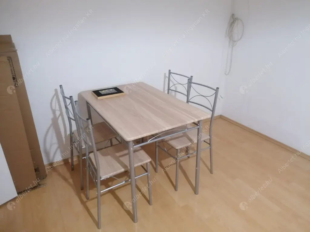 Kiadó albérlet 190000 Ft/hó áron: Budapest, IV. kerület  Petőfi  utca . Mérete: 35 nm, 1 szobás | Alberlet.hu - 6593543