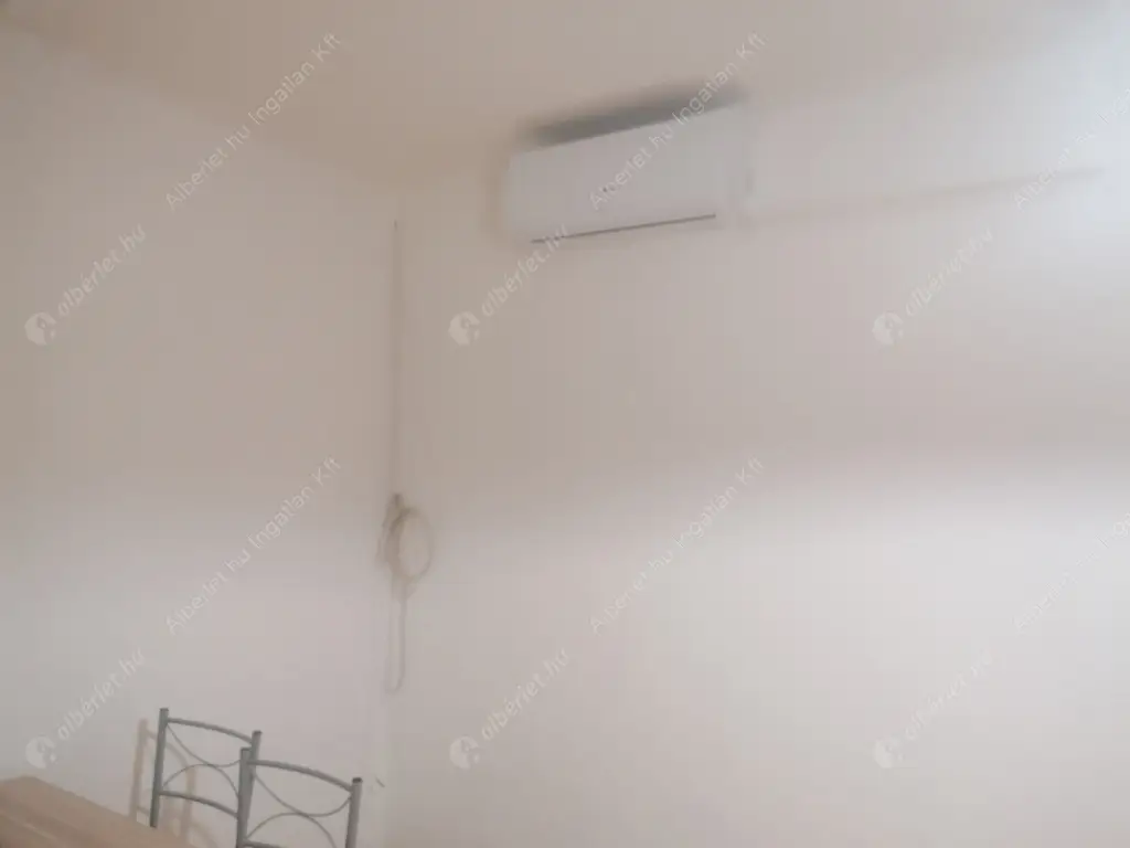 Kiadó albérlet 190000 Ft/hó áron: Budapest, IV. kerület  Petőfi  utca . Mérete: 35 nm, 1 szobás | Alberlet.hu - 6595541