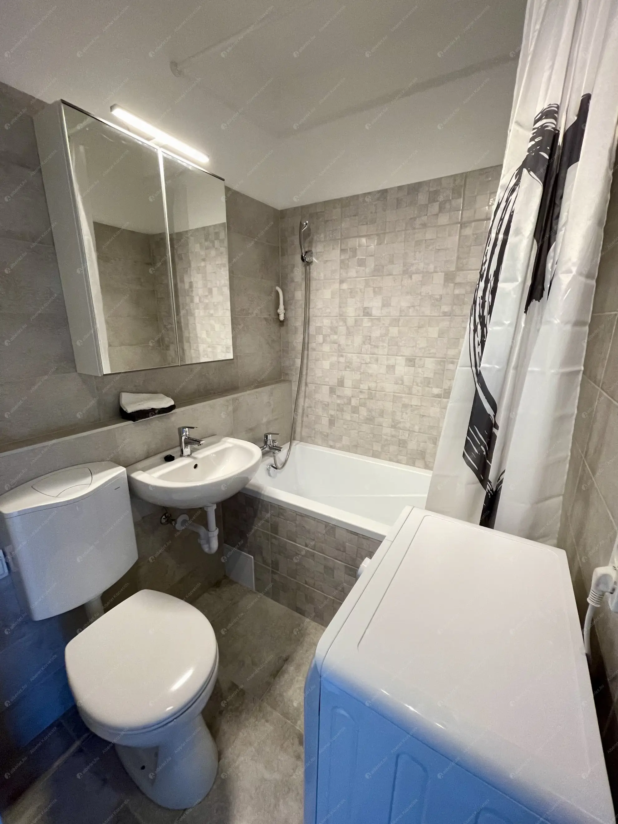 Kiadó albérlet 175000 Ft/hó áron: Budapest, IV. kerület  Rózsa utca. Mérete: 27 nm, 1 szobás | Alberlet.hu - 5917448