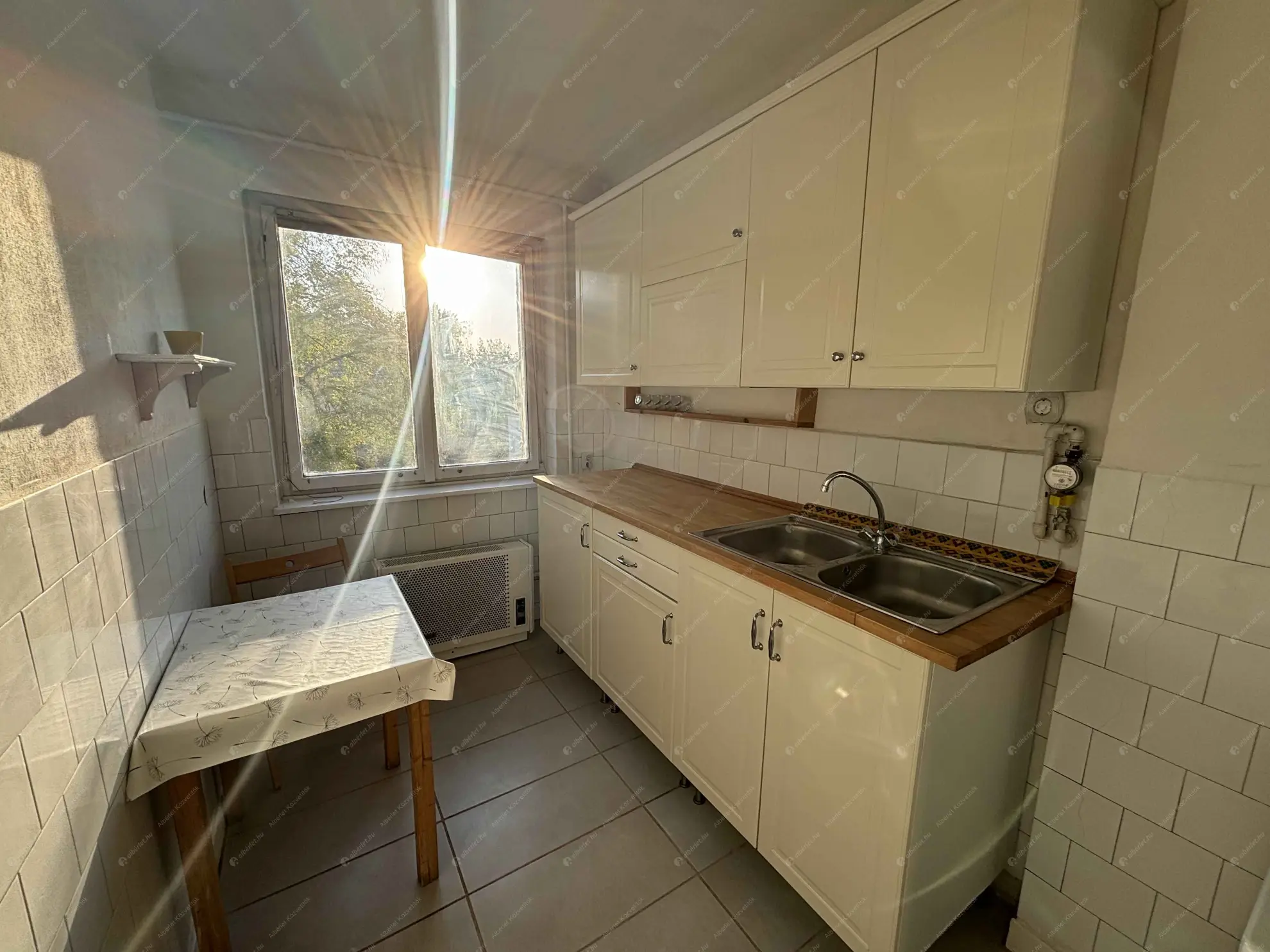 Kiadó albérlet 160000 Ft/hó áron: Budapest, IV. kerület  Szent Imre utca. Mérete: 56 nm, 2 szobás | Alberlet.hu - 6611044