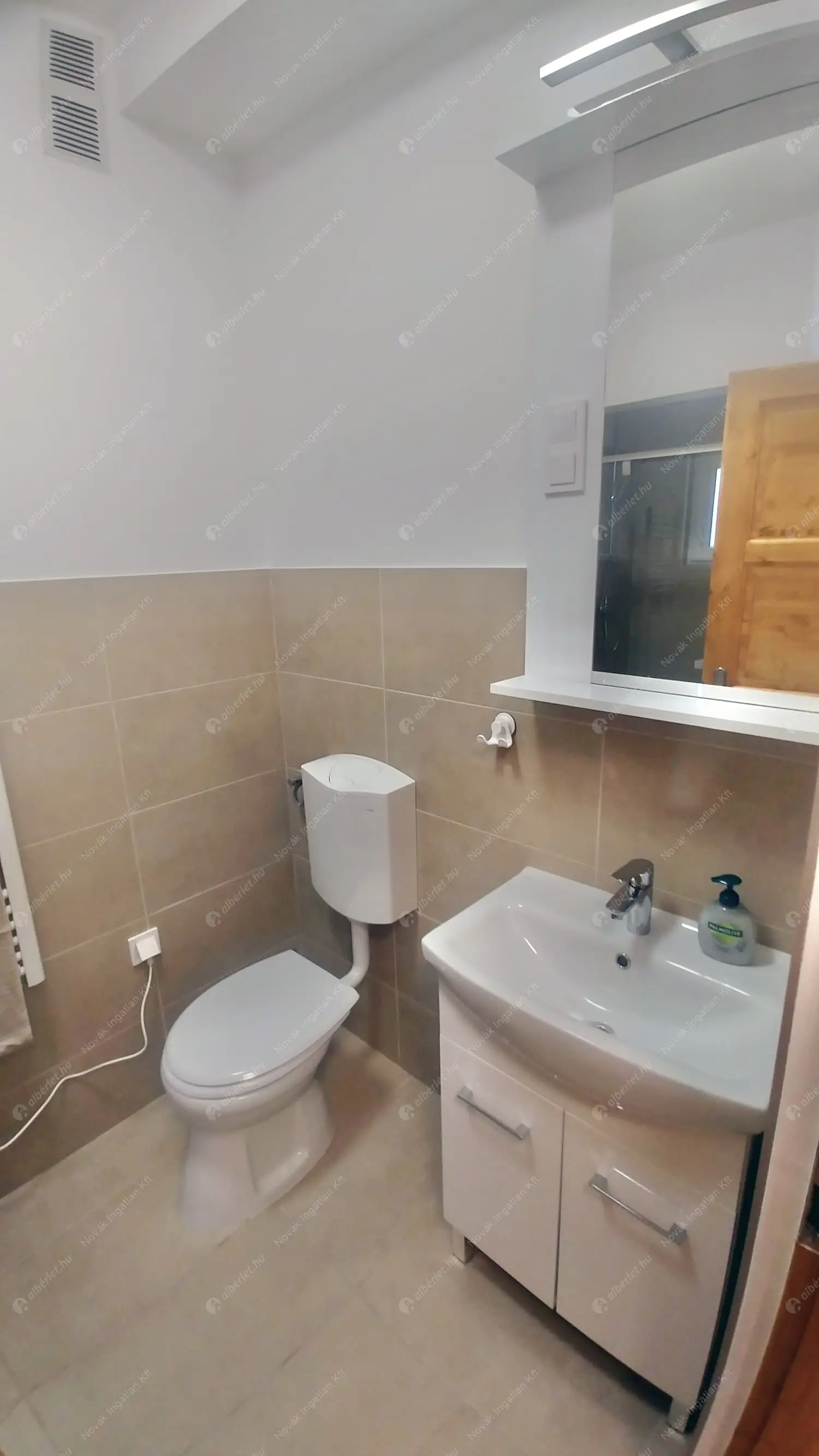 Kiadó albérlet 230000 Ft/hó áron: Budapest, IV. kerület  Szent László tér. Mérete: 36 nm, 1 szobás | Alberlet.hu - 6561346