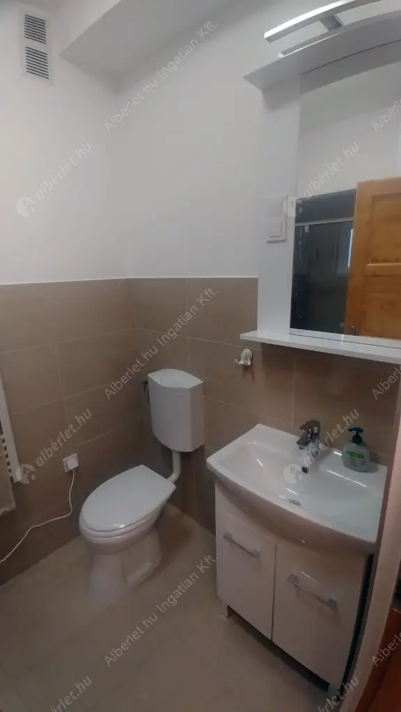 Kiadó albérlet 230000 Ft/hó áron: Budapest, IV. kerület  Szent László tér. Mérete: 36 nm, 1 szobás | Alberlet.hu - 6578953