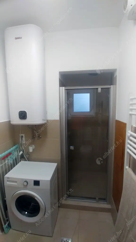 Kiadó albérlet 230000 Ft/hó áron: Budapest, IV. kerület  Szent László tér. Mérete: 36 nm, 1 szobás | Alberlet.hu - 6578956