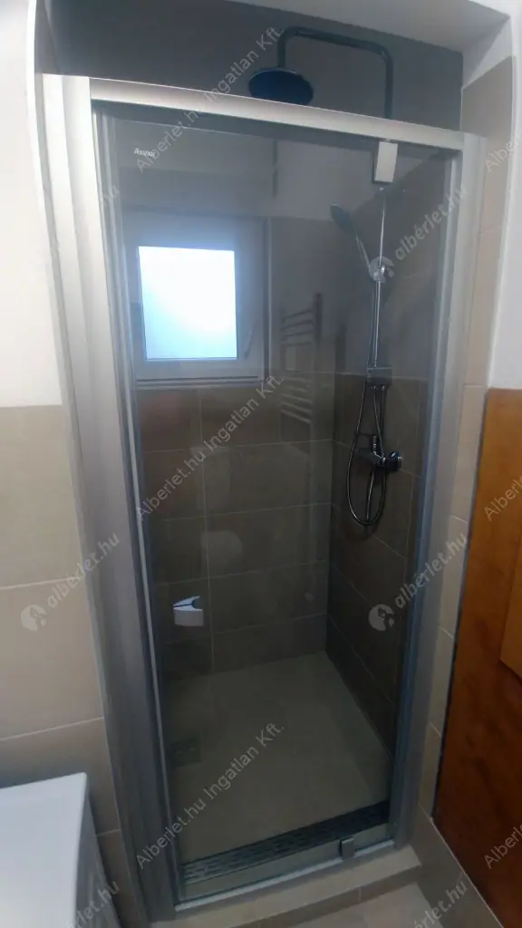 Kiadó albérlet 230000 Ft/hó áron: Budapest, IV. kerület  Szent László tér. Mérete: 36 nm, 1 szobás | Alberlet.hu - 6578957