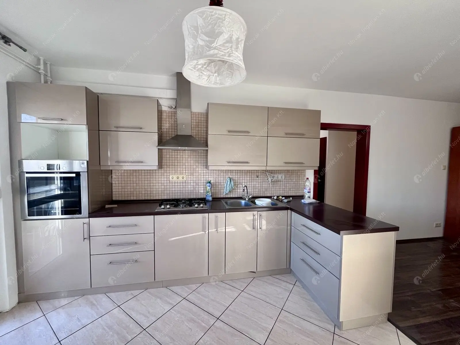 Kiadó albérlet 290000 Ft/hó áron: Budapest, IV. kerület  Tél utca. Mérete: 68 nm, 2 szobás | Alberlet.hu - 6590674