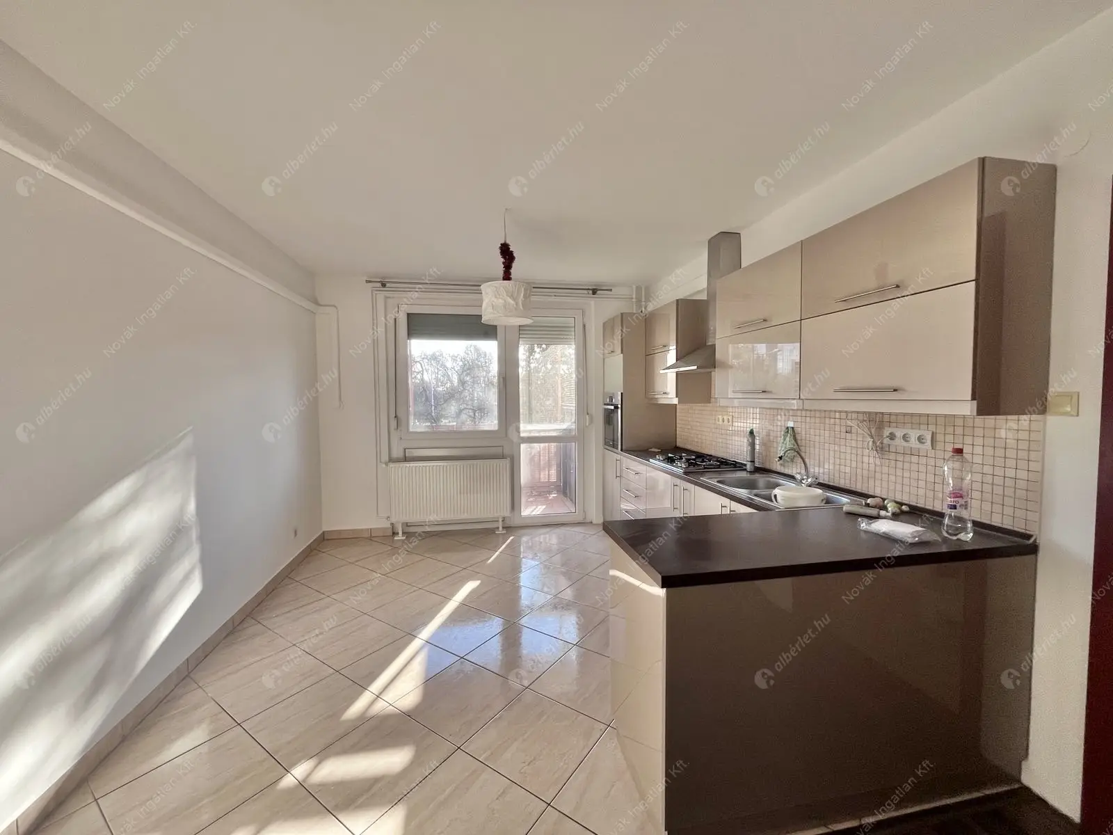 Kiadó albérlet 290000 Ft/hó áron: Budapest, IV. kerület  Tél utca. Mérete: 68 nm, 2 szobás | Alberlet.hu - 6590676