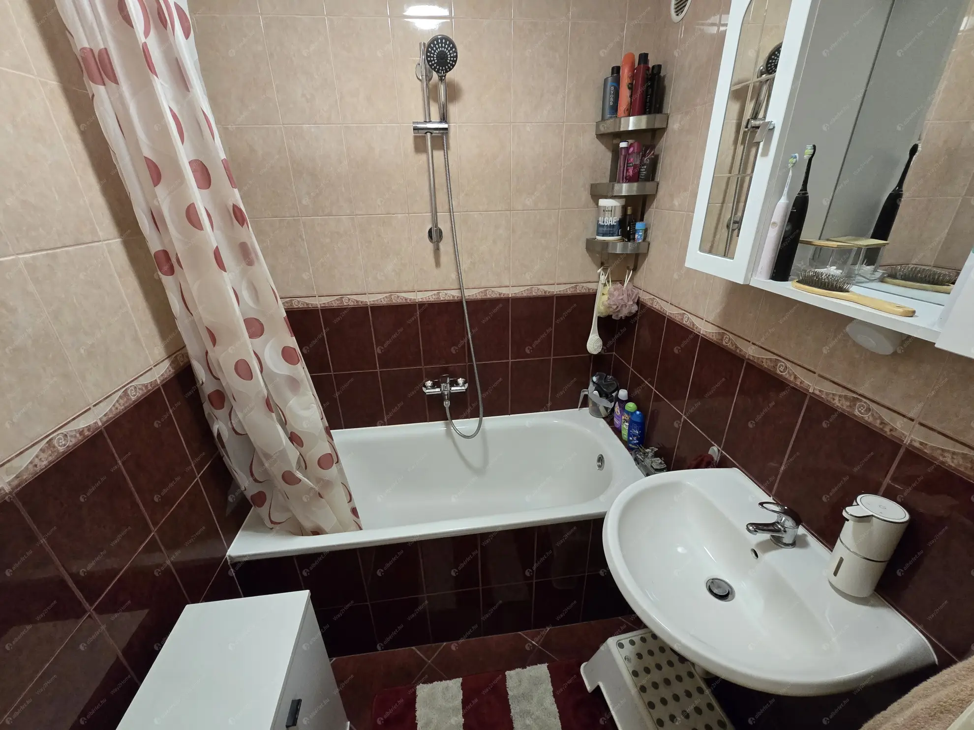 Kiadó albérlet 260000 Ft/hó áron: Budapest, IV. kerület  Virág utca. Mérete: 71 nm, 3 szobás | Alberlet.hu - 6634067